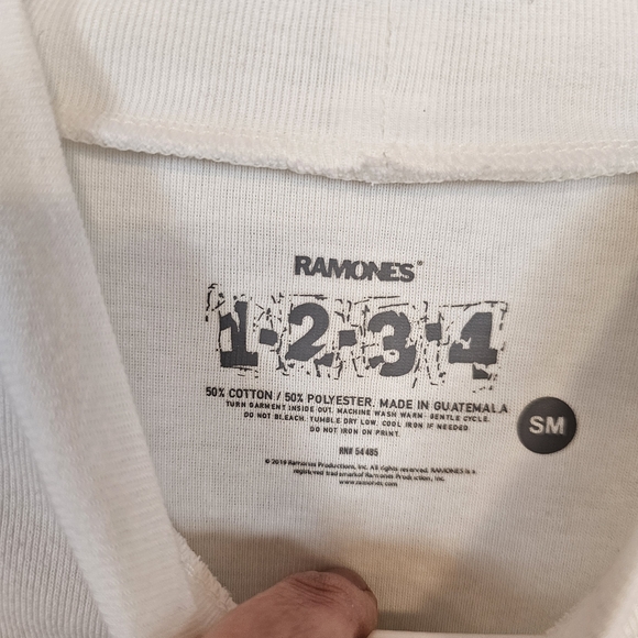 Ramones Graphic Mock Neck T-Shirt - Picture 4 of 8